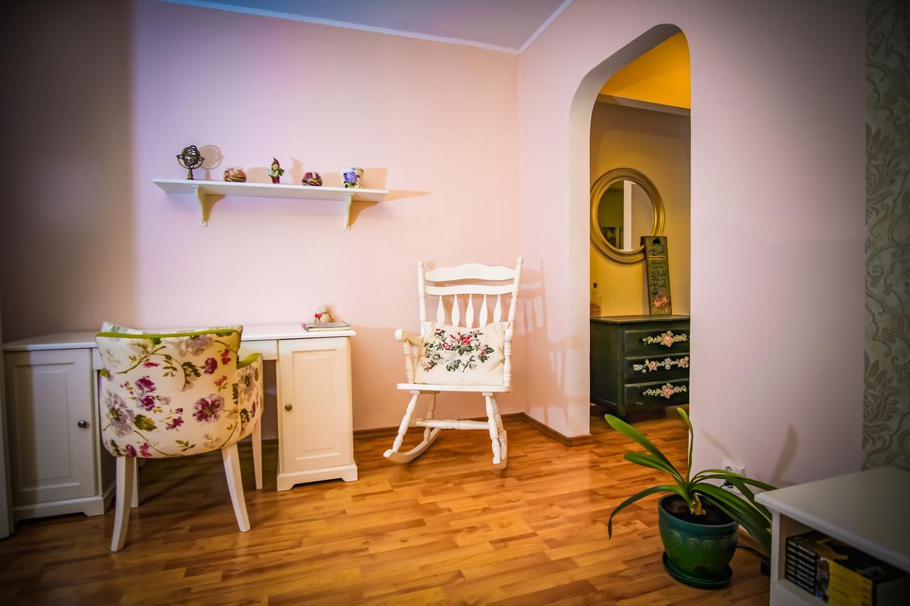 Mozaic Home Bukares Bagian luar foto